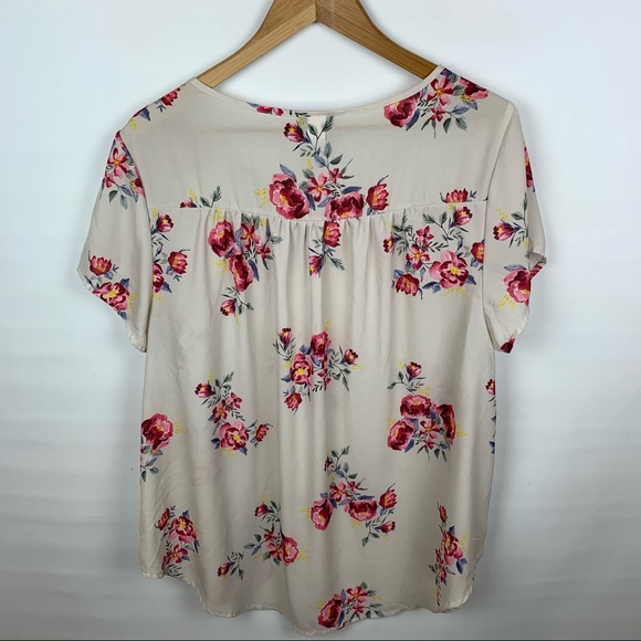 Torrid FLORAL PRINT GEORGETTE KEYHOLE BLOUSE - Picture 8 of 9